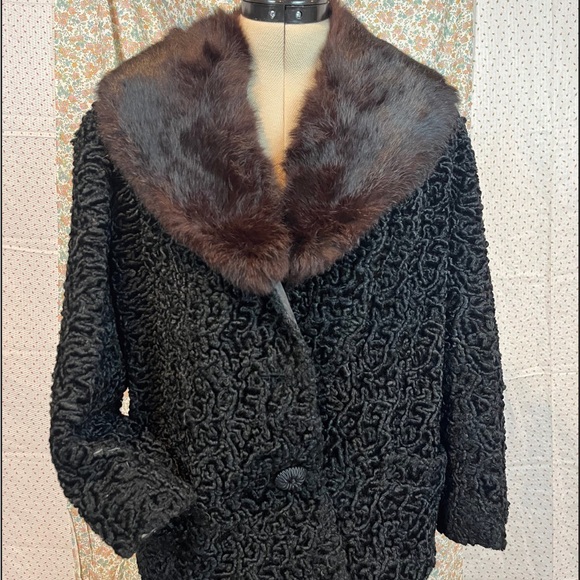 Fur Coat - Picture 1 of 6